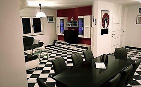 Mundial Apartments